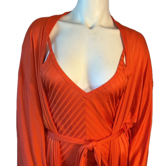 Vintage Victoria Secret Matching Orange Sleep Set. Robe and Gown. Size Medium. - Picture 2 of 5